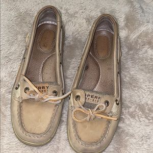 Boat shoes